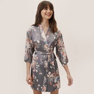 Anthropologie Flora Nikrooz Floral Gray Kimono Robe